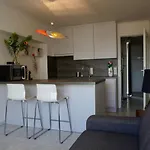 Theheaven@7 أوستيند